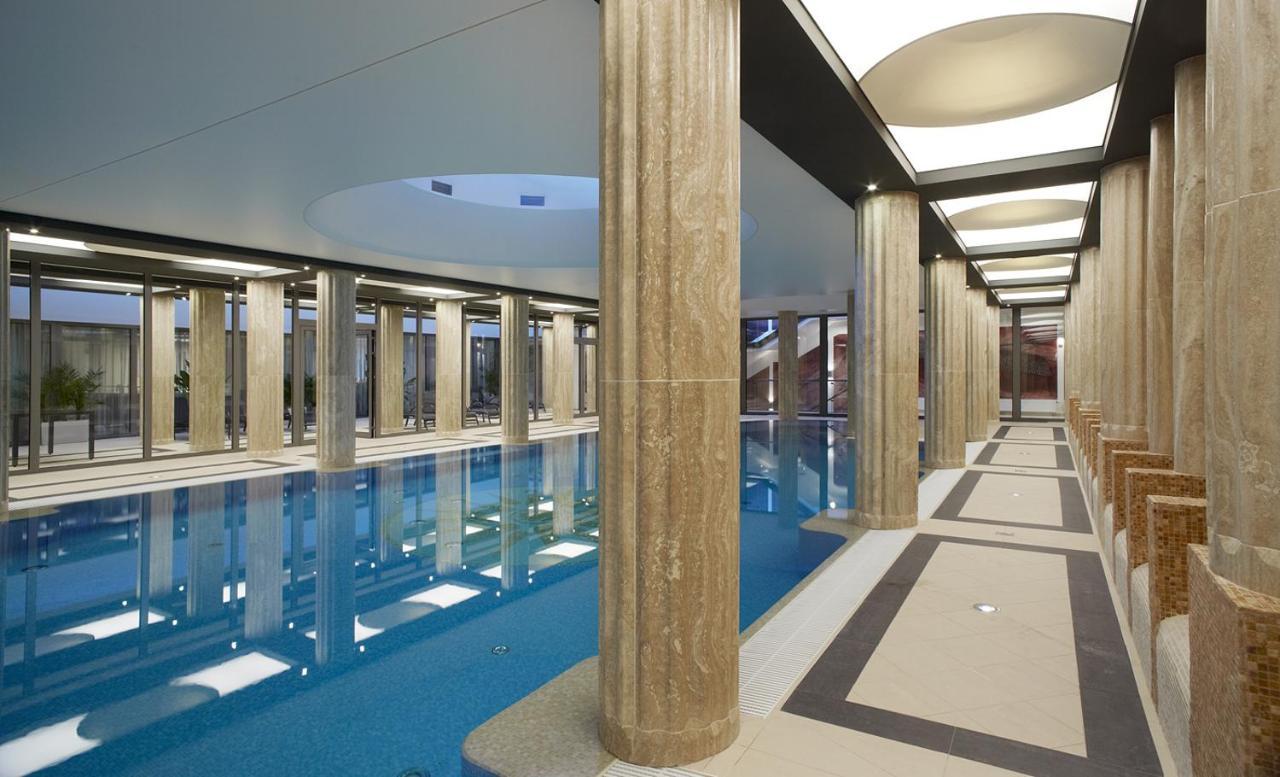 Alexandria Spa & Wellness Hotel Luhačovice エクステリア 写真