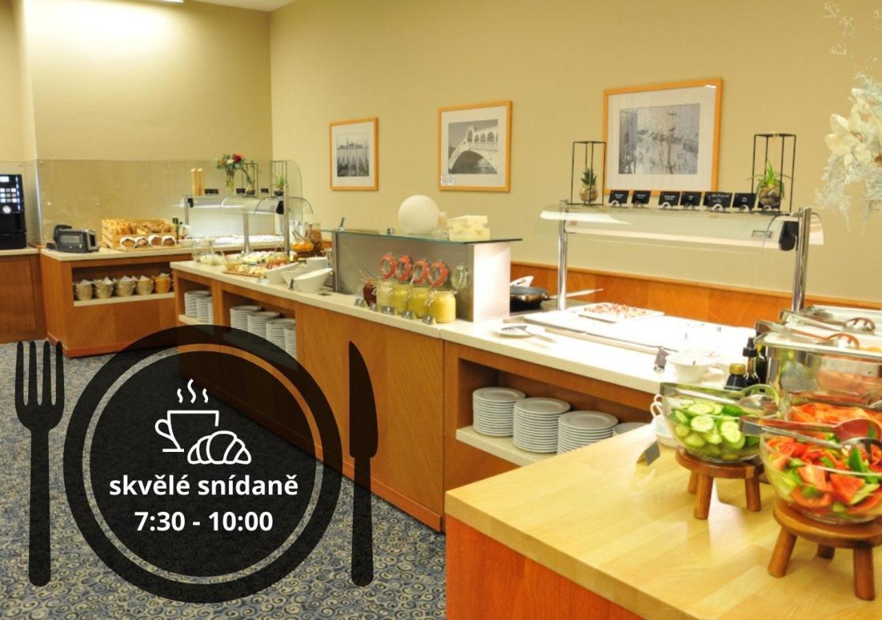 Alexandria Spa & Wellness Hotel Luhačovice エクステリア 写真