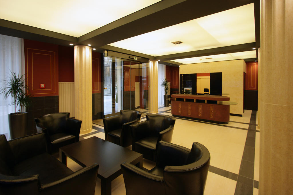 Alexandria Spa & Wellness Hotel Luhačovice エクステリア 写真