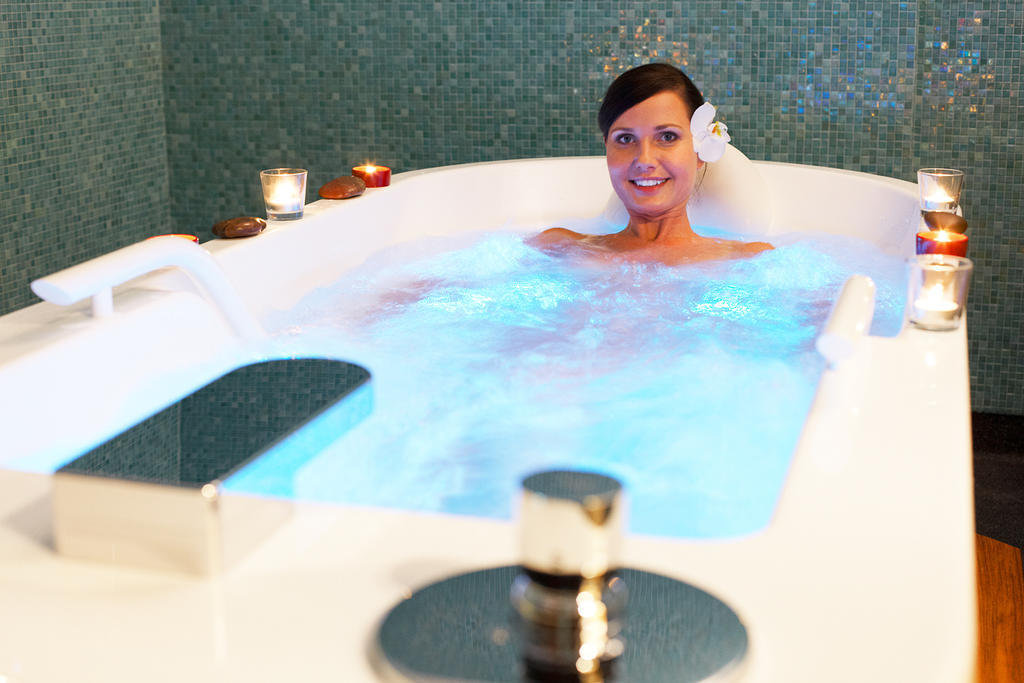 Alexandria Spa & Wellness Hotel Luhačovice エクステリア 写真