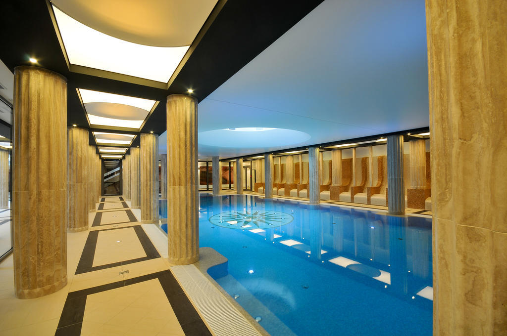 Alexandria Spa & Wellness Hotel Luhačovice エクステリア 写真