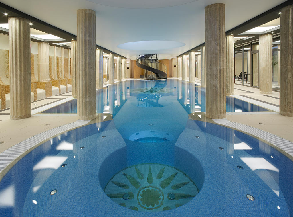 Alexandria Spa & Wellness Hotel Luhačovice エクステリア 写真