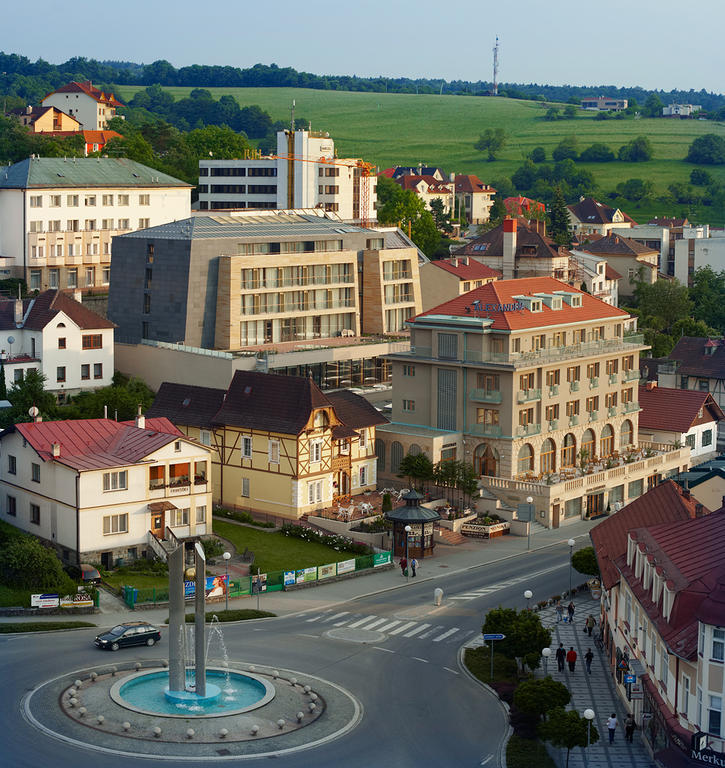 Alexandria Spa & Wellness Hotel Luhačovice エクステリア 写真